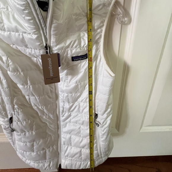 Patagonia Nano Puff Vest, Birch White, XS - NWT - Picture 7 of 9